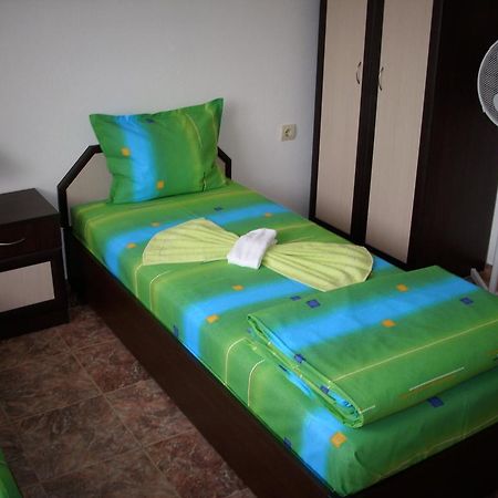 Georgievi Guest House Pomorie Buitenkant foto