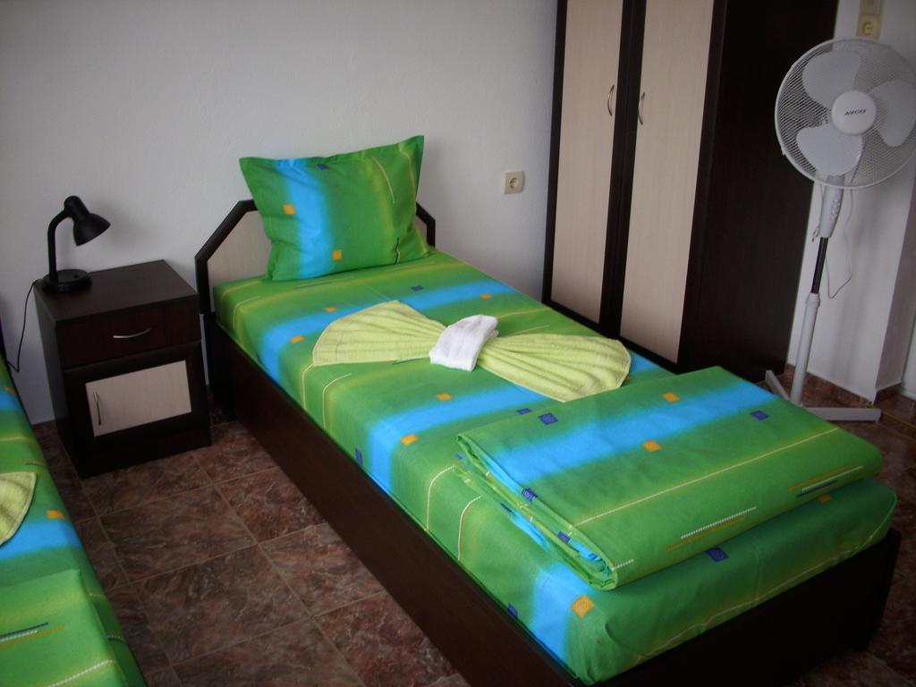Georgievi Guest House Pomorie Buitenkant foto