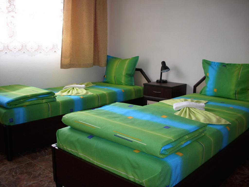 Georgievi Guest House Pomorie Buitenkant foto