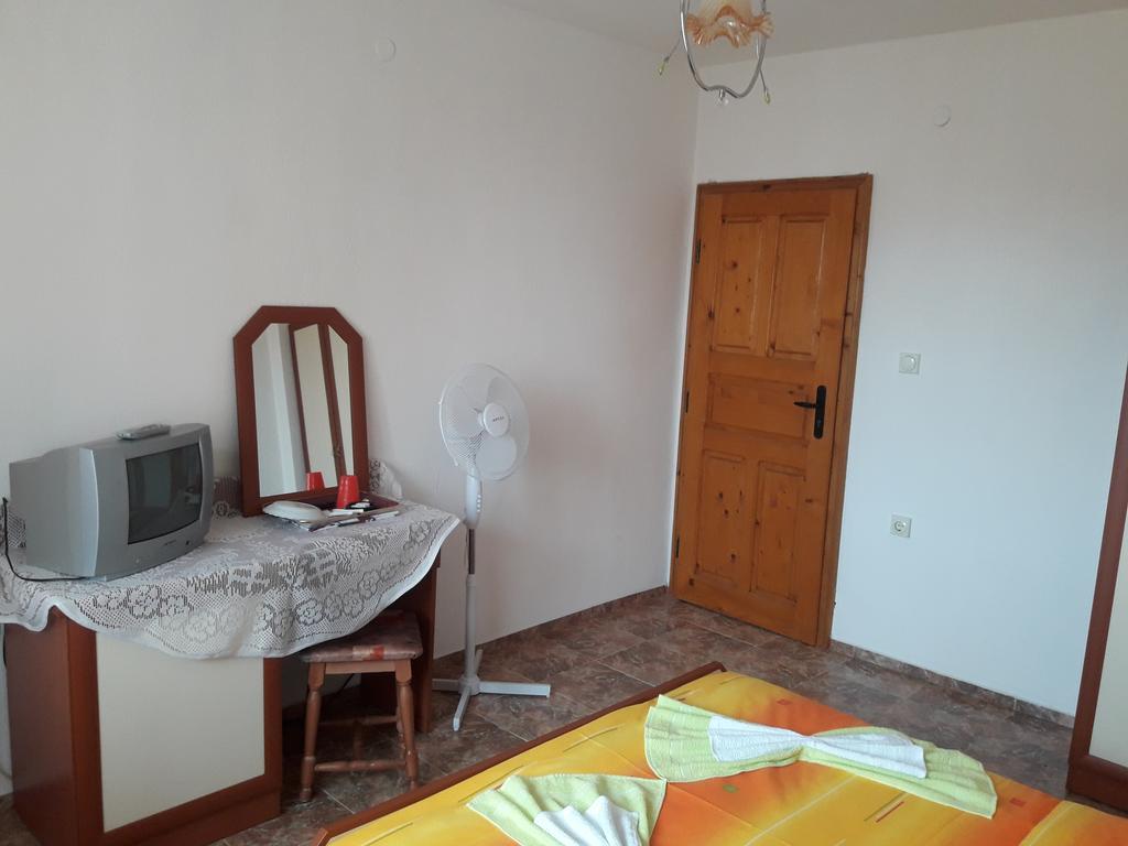 Georgievi Guest House Pomorie Buitenkant foto