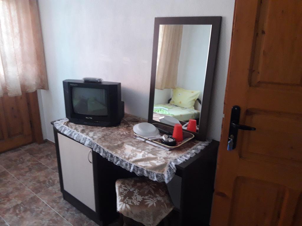 Georgievi Guest House Pomorie Buitenkant foto